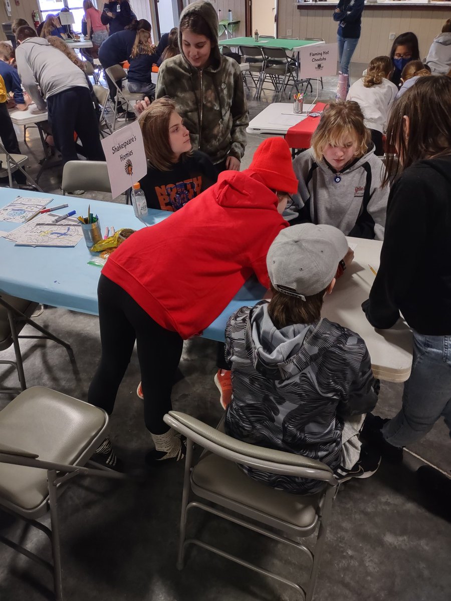 LibraryNpms's tweet image. Our 6th graders were working hard today to answer trivia questions about this year&apos;s Mark Twain nominees. What a fun day of competing against other area schools at our first Book Battle! #NPMSGrizzlies #WSDLibraries