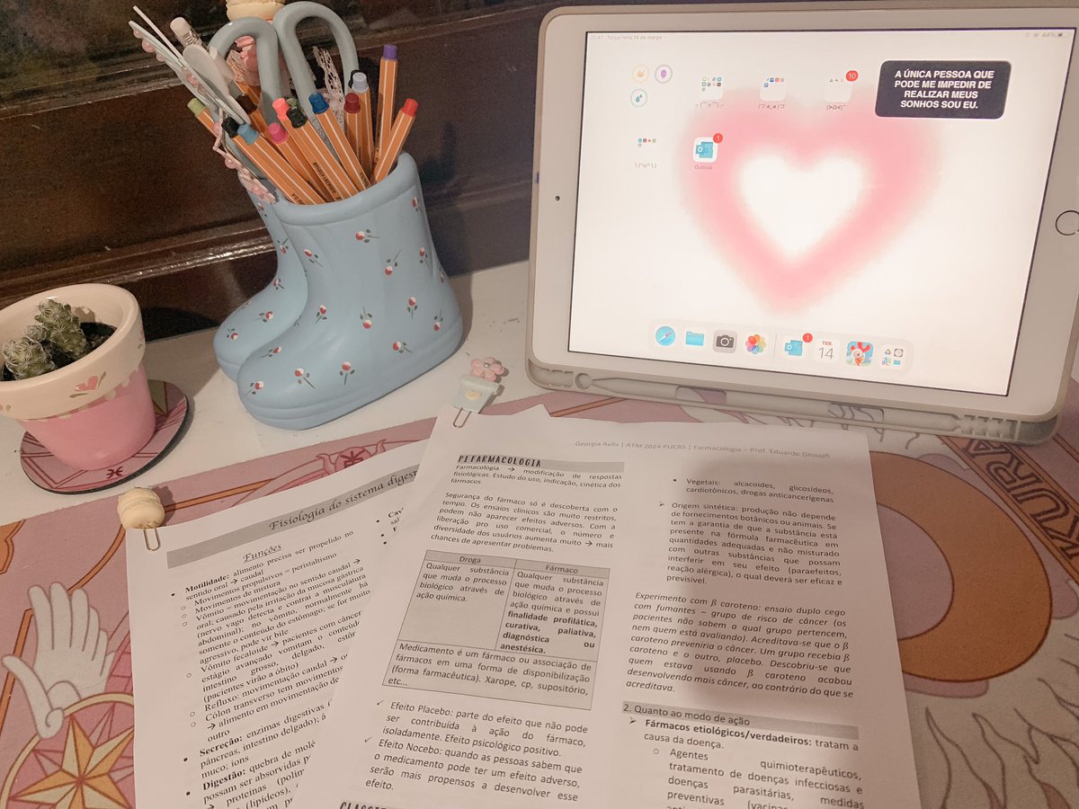 studylaur's tweet image. hora do 3º turno (:
acabei de jantar e vou continuar por aqui com um pouco de Farmacologia I e um pouco de Fisiologia II 
como está sendo a noite de vocês #studytwt #collegetwt ??