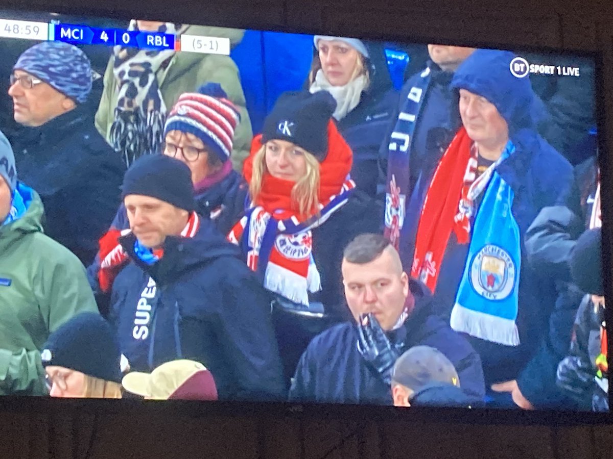 ConCourts83's tweet image. Don’t know what’s worse. Fans not even celebrating when you just score your 4th goal in a last 16 tie of the champions league. Or the fan casually having a fag in the stadium.