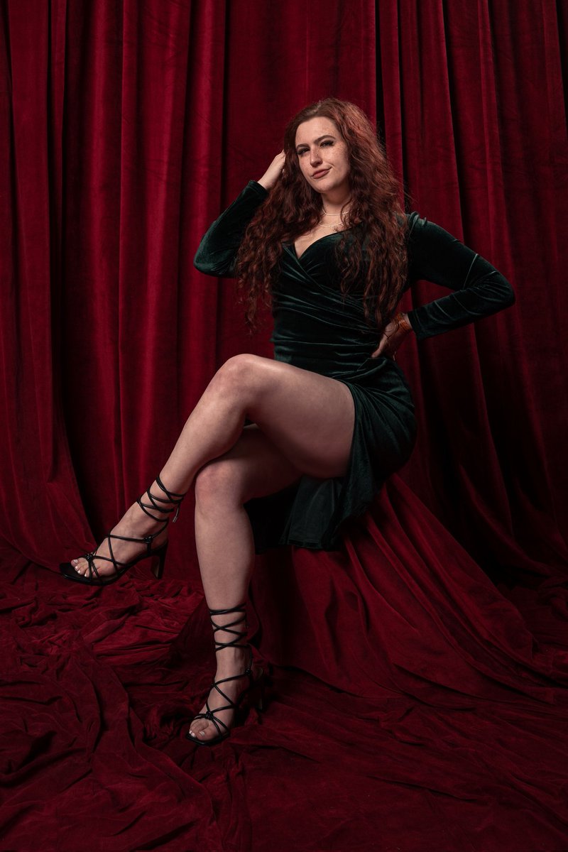 Streamer Awards 2023 ✨️ another amazing show by <a href="/qtcinderella/">QTCinderella</a> , I can't wait for 2024!

Photos by the incredible <a href="/oreeeo/">Oreo (I do camera things)</a>