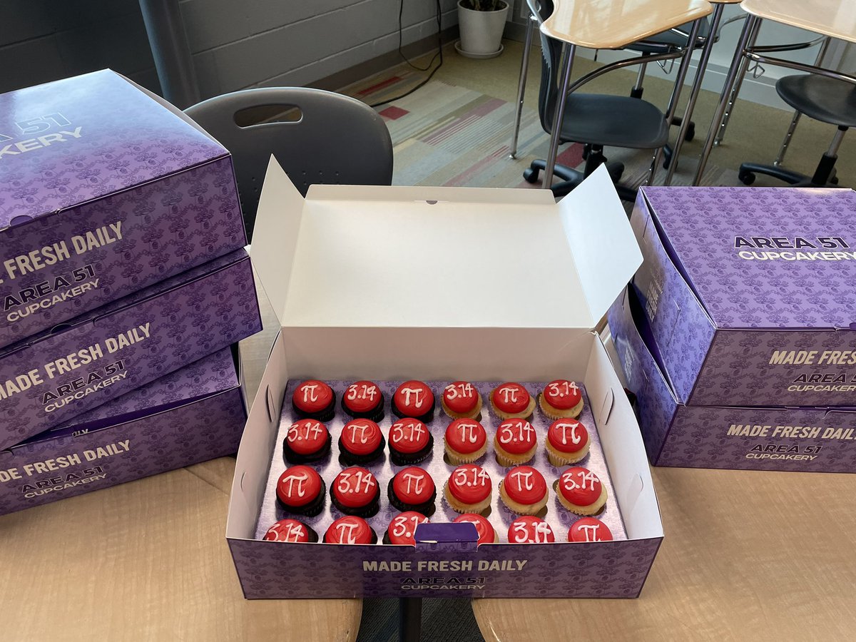 stephanievinton's tweet photo. Happy Pi Day! Celebrated with cupcakes from AREA 51 Cupcakery of Naperville and wrote letters to teachers who insPIred them 🎉 https://t.co/VMeikAcqt7