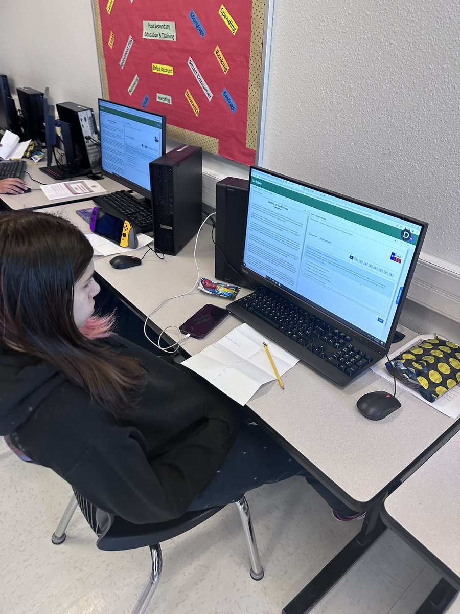 Coach_RHancock's tweet image. Some good stuff happening at the #SISD Spring EOC Review! Great job to all that attended and helped! Good luck everyone on STAAR, hit it out of the park! @EDAztecs_HS @SSanchez_EDHS