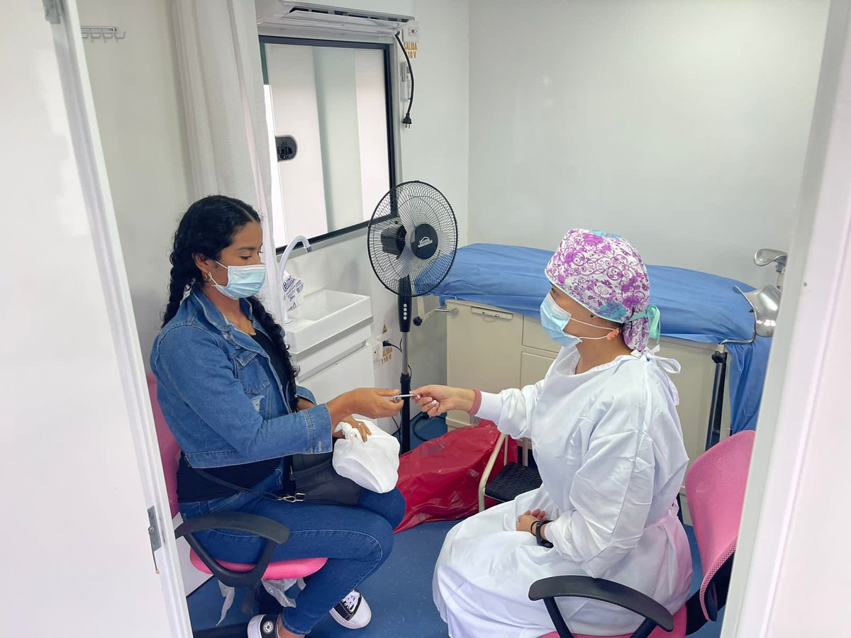 Ejercito_Disan's tweet photo. ¡Estamos con nuestras mujeres en Tolemaida!

El equipo de la unidad móvil de prevención y detección en Salud,  realiza mamografías y citologías a las usuarias del Sistema de Salud, con el propósito de preservar su bienestar y óptimas condiciones de salud. https://t.co/Qm9pcMQe1O