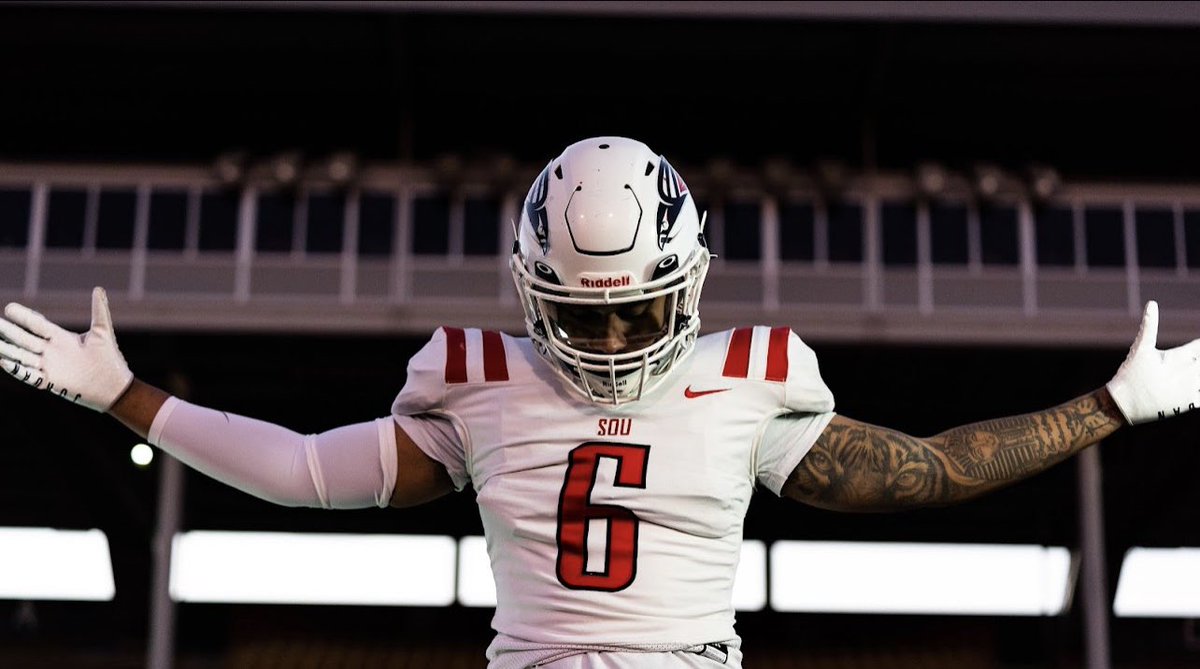 DonovanTroupe14's tweet photo. After a great OV in I’m blessed to have received an offer at Southern Oregon U! Extremely grateful and Big time thank you to @brown_berk @CoachWinfield @SOU_CoachStew for making this possible and showing me and my family love! @CoachMylesKing @BrandonHuffman @lequan_w https://t.co/RNfQXAOg1u