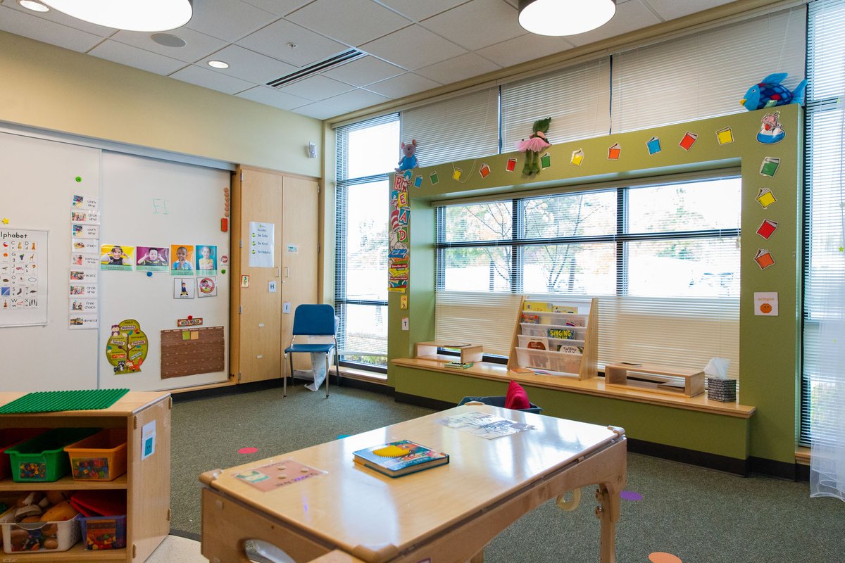 BLRBarchitects's tweet photo. Sumner ELC brings together school district and community-based early learning programs. The design allows for children to interact with their surroundings at an appropriate scale and provides kinetic learning and play experiences.
#ProjectFeature #K12Architecture @SumnerSchools https://t.co/hBK5OlnK5a