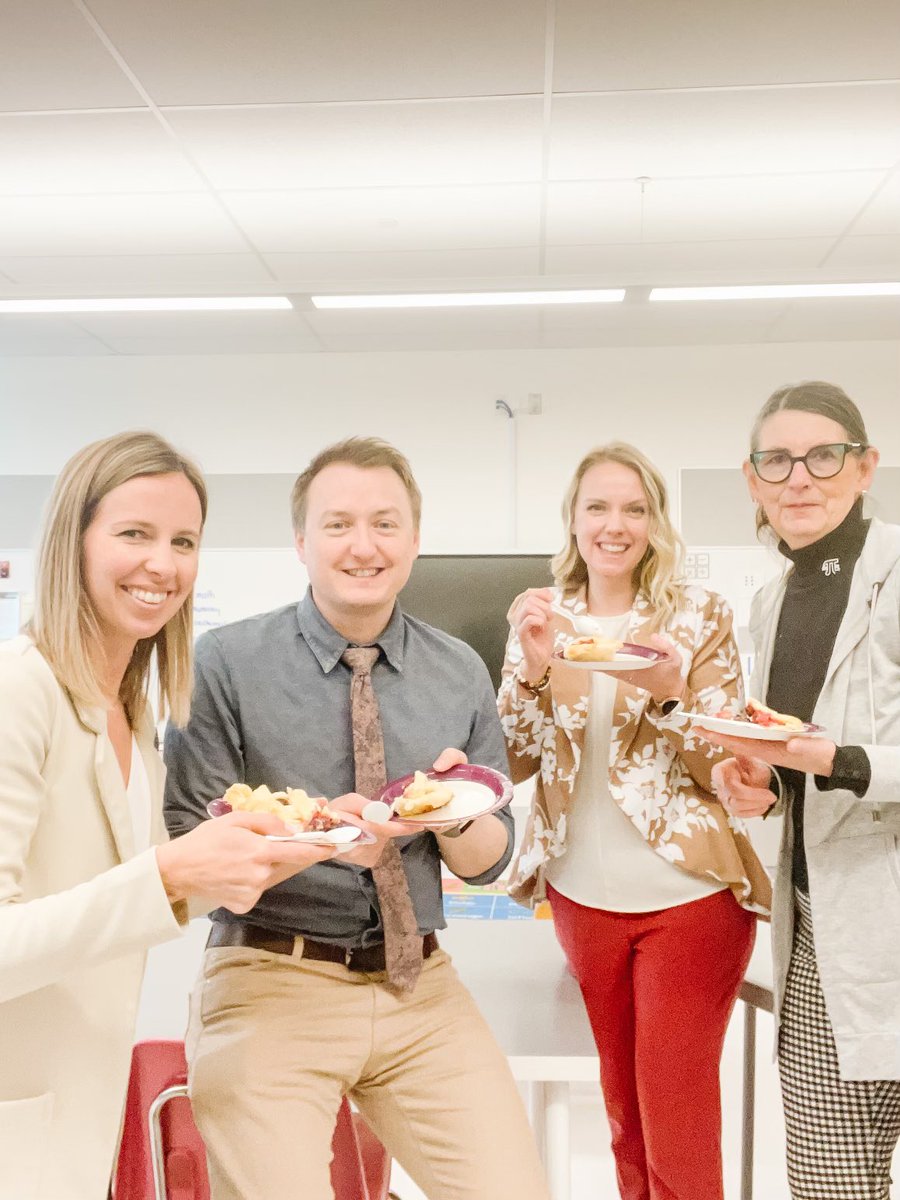 MsNSilveira's tweet photo. How are you celebrating Pi Day today? #EIPSNumeracyTeam #EIPSMath #EIPSWiM https://t.co/5PYrpuSO0r