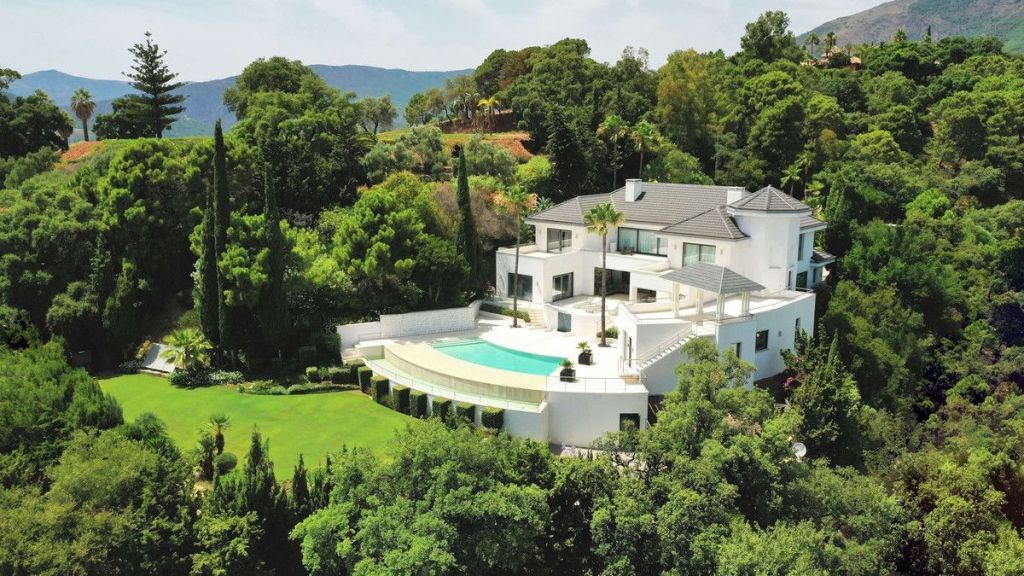 Lucapatroni9's tweet photo. For Sale - Villa/Luxury Home La Zagaleta #La Zagaleta #realestate https://t.co/LtPposXYAY https://t.co/H6Qsd65vVh