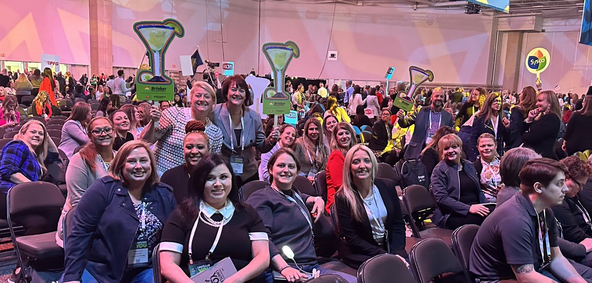 DeannaOrlando's tweet photo. Words can not express the #chilislove I feel. I was provided the opportunity and tools to not only make me the best version of myself but to lead and inspire others to do so as well. @TMStill @AA_M_WHITE @train3rgirl @dale_bullotta #WFFLimitless #BrinkerWTL https://t.co/nA3IbBF8XZ
