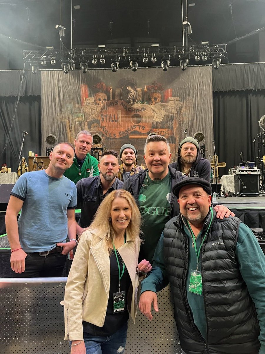 gabhampsey's tweet photo. Getting ready for some St. Paddy’s fun! #dropkicks https://t.co/Z1FYTCyYLU