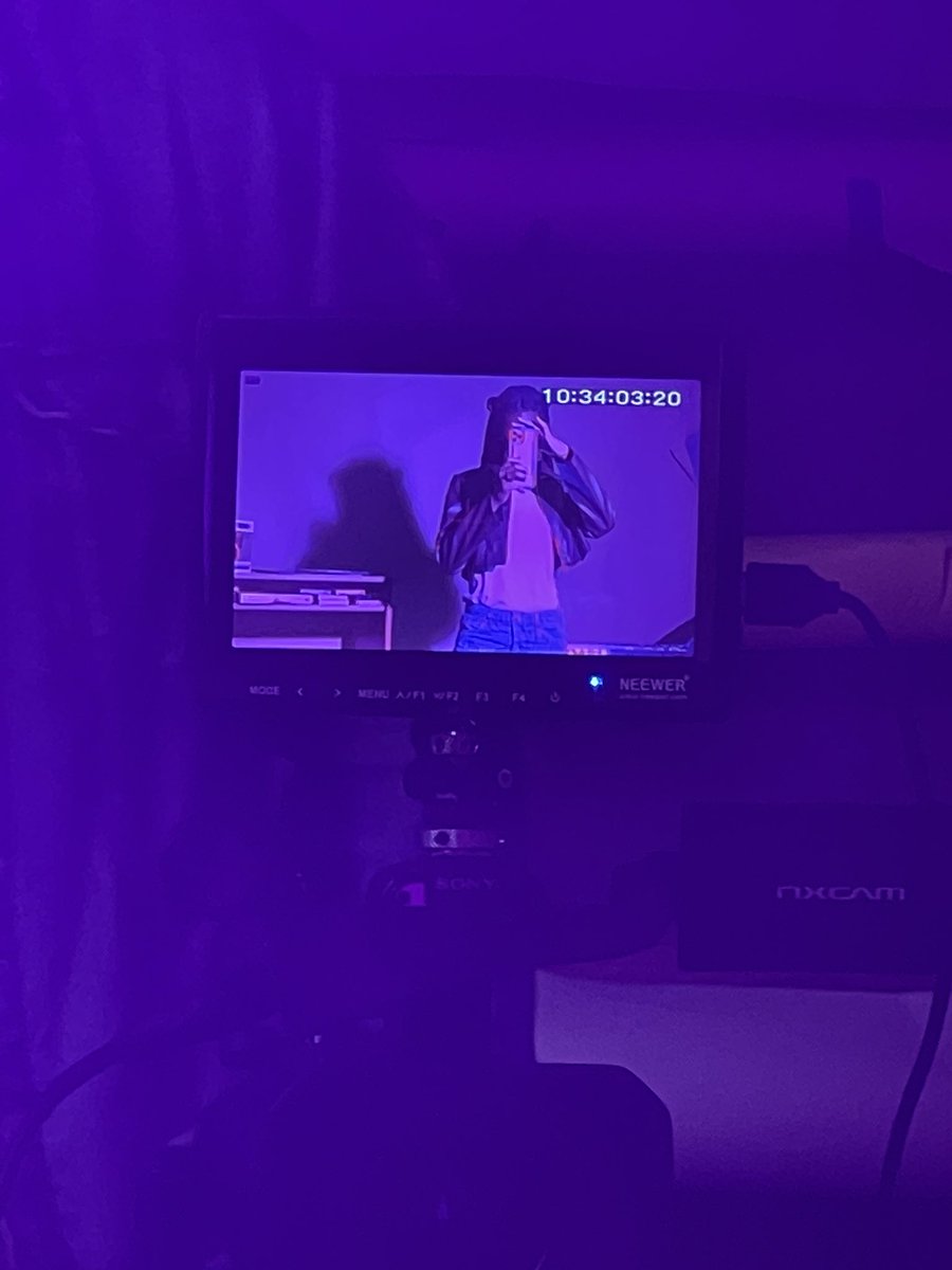 maleahofthedawn's tweet image. A closer look 💖 at my #TinyDeskContest