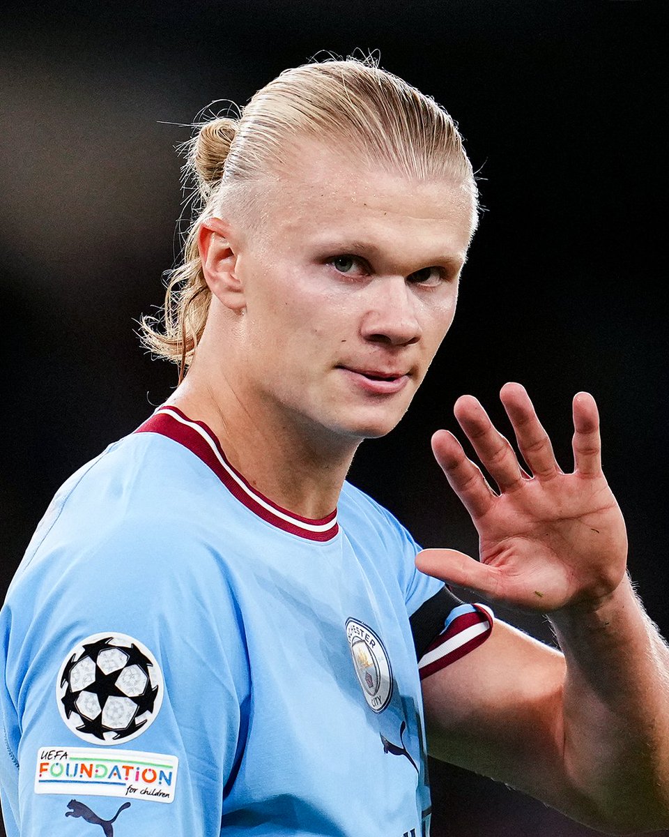 mundodabola's tweet photo. 14/03/2023 - Man City x RB Leipzig.

22' - Gol de Haaland.
24' - Gol de Haaland.
47' - Gol de Haaland.
53' - Gol de Haaland.
57' - Gol de Haaland.

Ninguém me contou, eu vi. https://t.co/XwxcSXBPHN