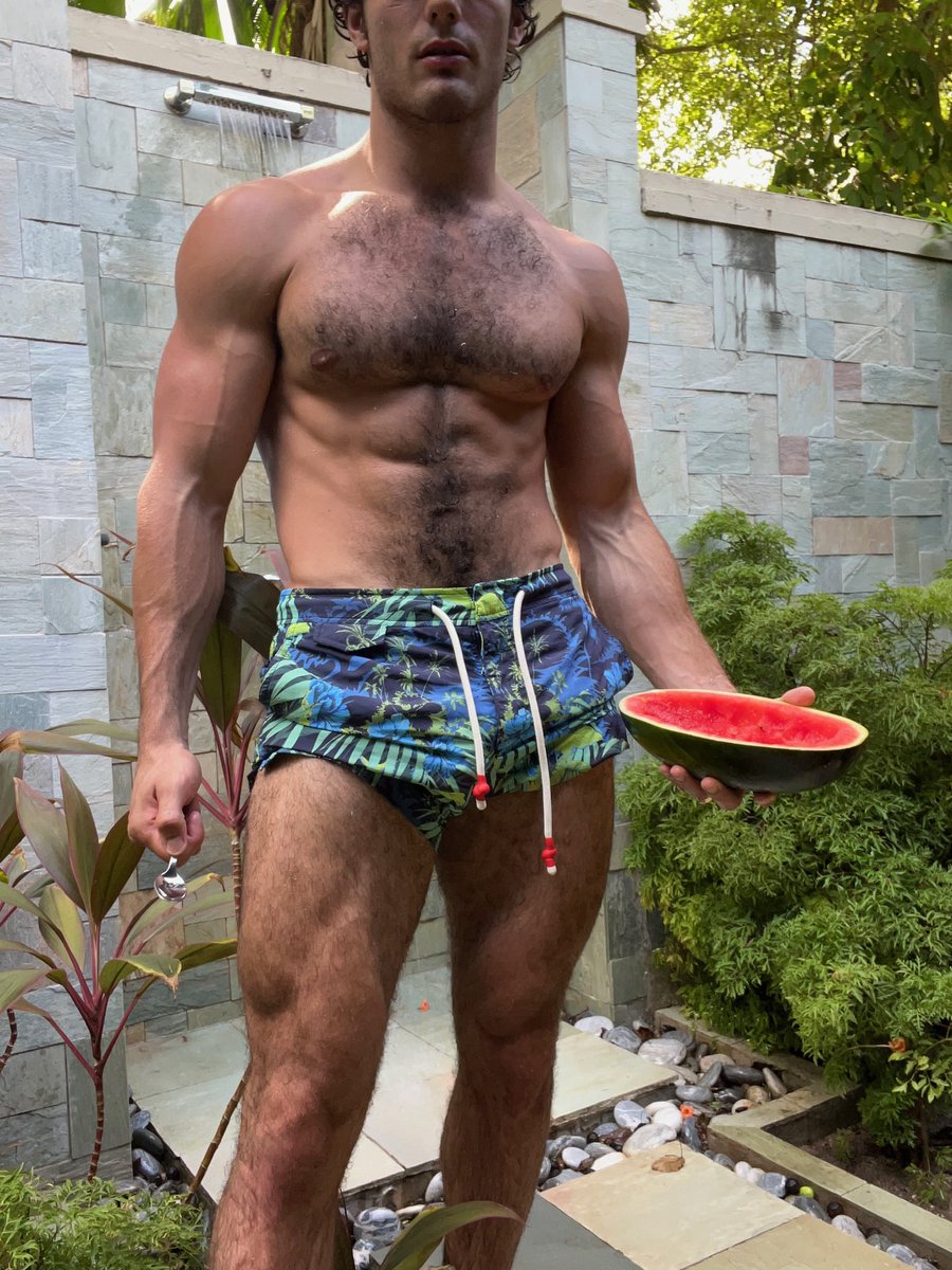 DaddyConely's tweet photo. are you hungry?😋
#fitness #food https://t.co/nqrKynxQJd