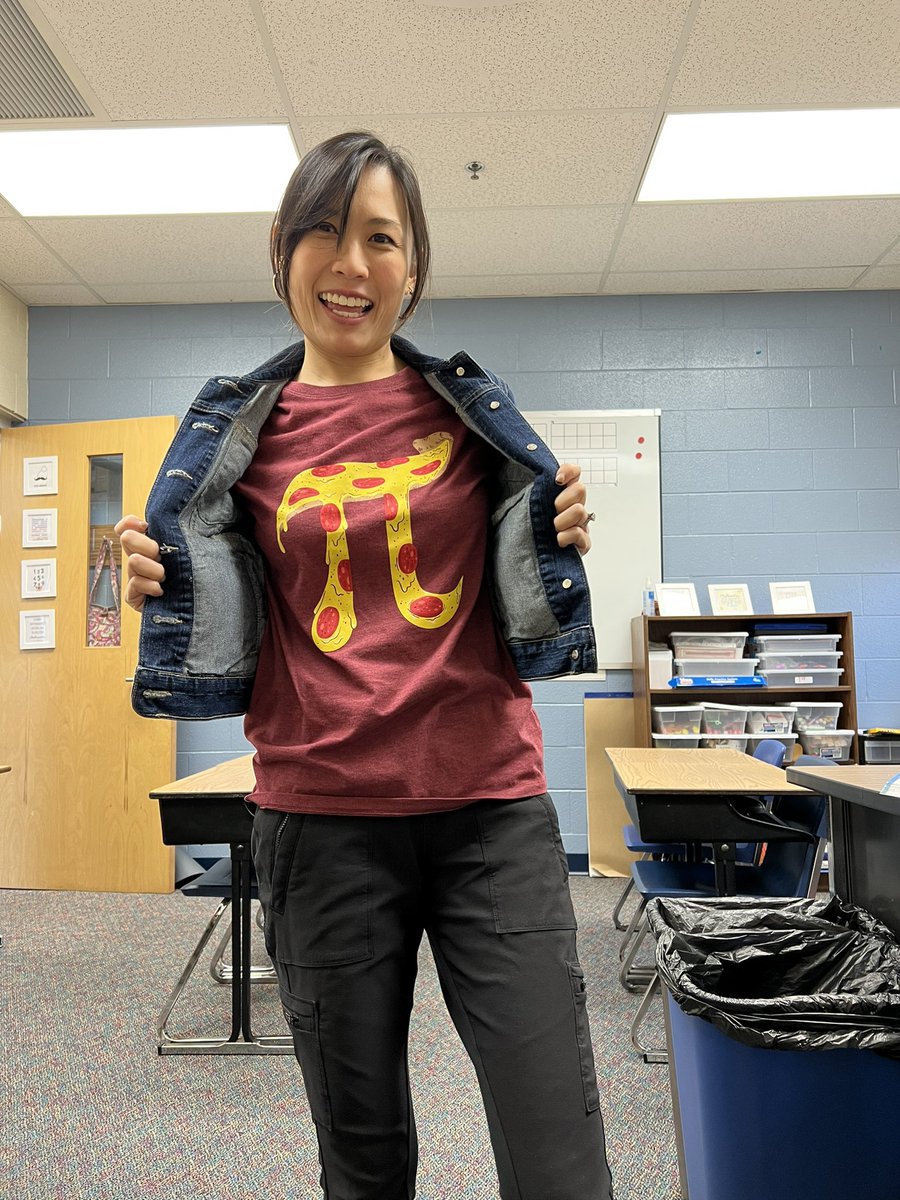 beebepan's tweet photo. Hungry for some 🍕 pi #piday #BeebeAdventures #PartnersInGrowth https://t.co/oBe5tgqZmR