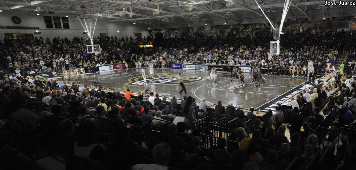 _malachidavis's tweet photo. Blessed and thankful to receive an offer from Oakland University! 🤎🤍 https://t.co/1sVyOMo1p9