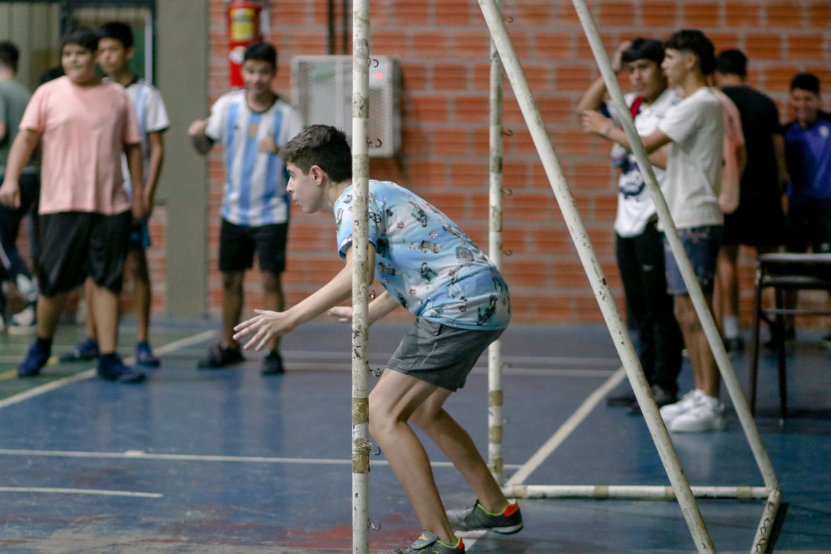 ISAMisiones's tweet photo. Entre partidito y partidito con amigos la pasamos moooy bien! 

No te pierdas el próximo torneo de penales, a ver si no la mandan a la luna! https://t.co/jSvvokzJlL