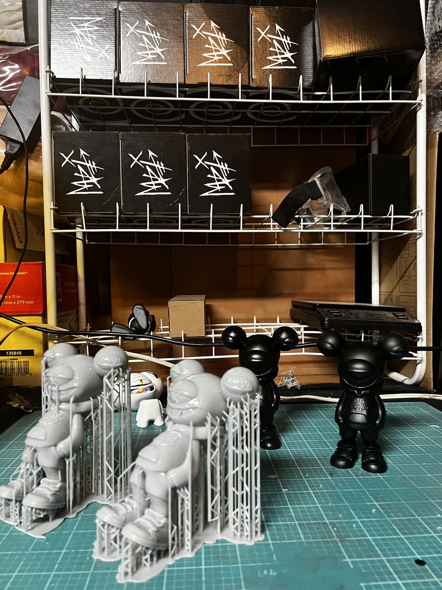 M̶∀z̶i̶ tweet media