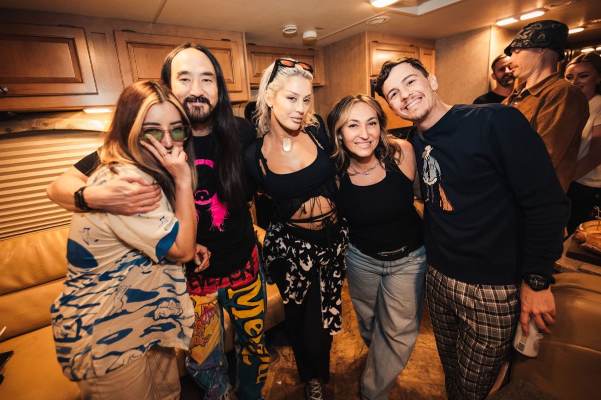 Dim Mak announces the lineup for their 14th annual Miami Music Week Party
With sets by:
Steve Aoki
Special Guest Timmy Trumpet 
2DEEP
Bok Nero
BRKLYN
CHYL
JUUKU
K?D
Surprise Guests