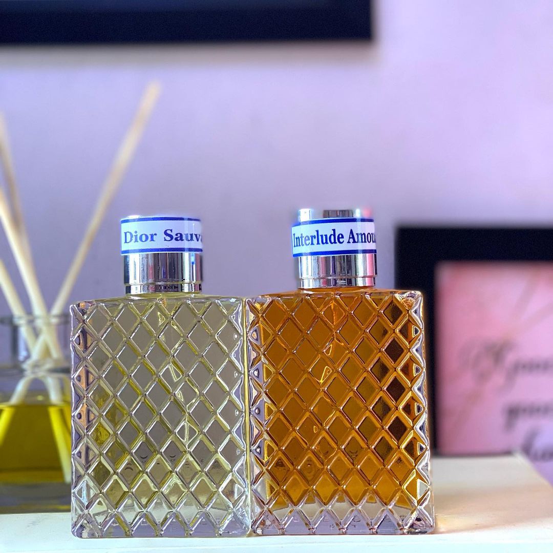 adenikeayodele_'s tweet photo. @MensahEstherOmo What I sell is original perfume oils and you won't regret doing business with me #Davido #SanwoAgain #Asake https://t.co/j8MnGn6iik