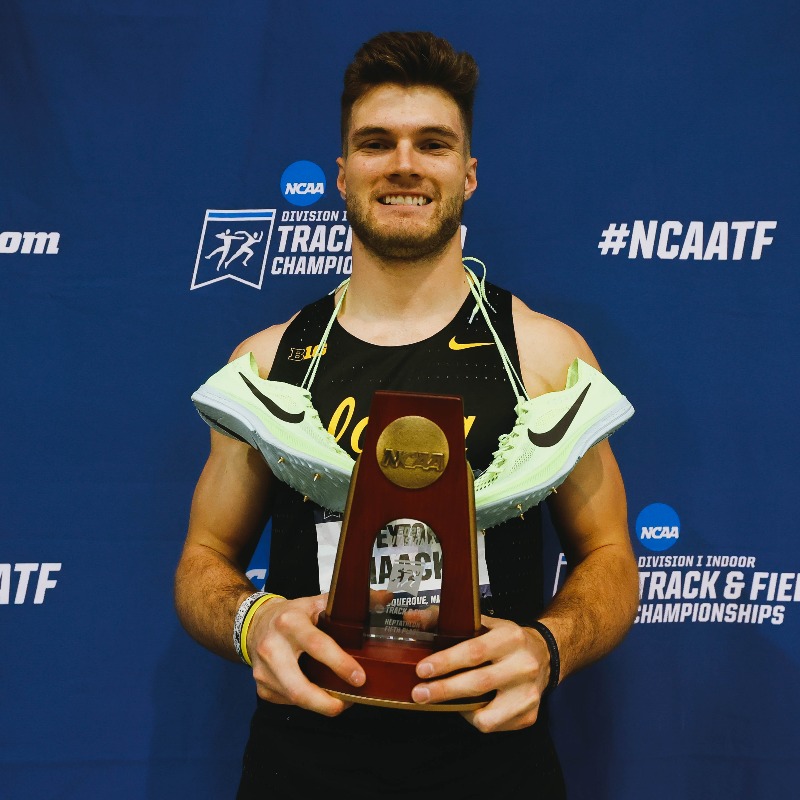 TheIowaHawkeyes's tweet photo. 𝐀𝐥𝐥-𝐀𝐦𝐞𝐫𝐢𝐜𝐚𝐧𝐬 💥

Congrats to Peyton Haack (heptathlon), James Carter, Jr. (long jump, triple jump), Myréanna Bebe (60-meter hurdles), Grant Conway (60-meter hurdles), and Austin West (heptathlon) on earning All-America honors. 

@iowaxc_tf x #Hawkeyes