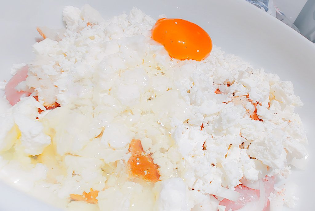 anatusparvus's tweet image. #Gehacktes mit #Feta #Brot #Zwiebel #Salz #Pfeffer und #Ei
#cooking #Kochen
#GutenAppetit #EetSmakelijk #Enjoyyourmeal