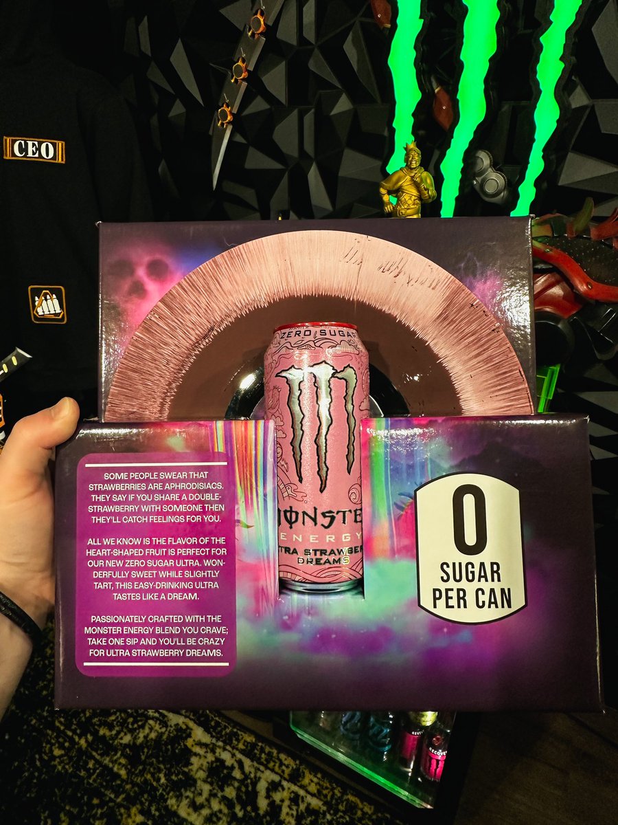 I got a custom box of the NEW NEW banger @MonsterEnergy Strawberry Dreams 🍓 

Not gunna lie… it’s joined the rotation 🤤 #UltraStrawberryDreams