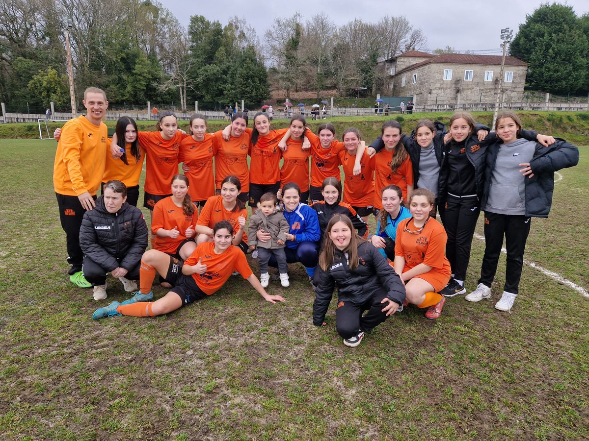 🍊 CADETE 🍊

O equipo cadete rematou a fase regular cunha merecida vitoria, colleitando así a segunda da tempada.
Noraboa polo esforzo, rapazas, a pola 2a fase cosas mesmas ganas 💪🏻🧡