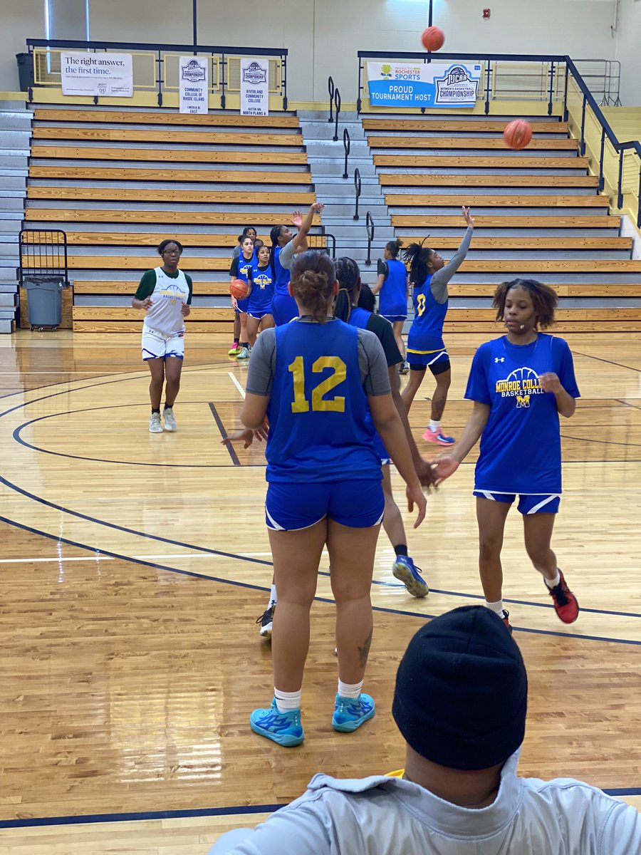 Monroe Express Women's Basketball tweet media