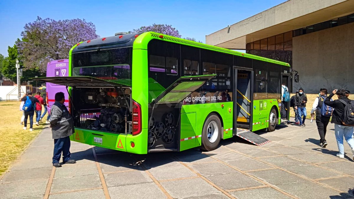 Autobuses_mex's tweet photo. 10ª Expo Conexión Transporte #ASEIT @UPIICSA https://t.co/oogfrXLe8V