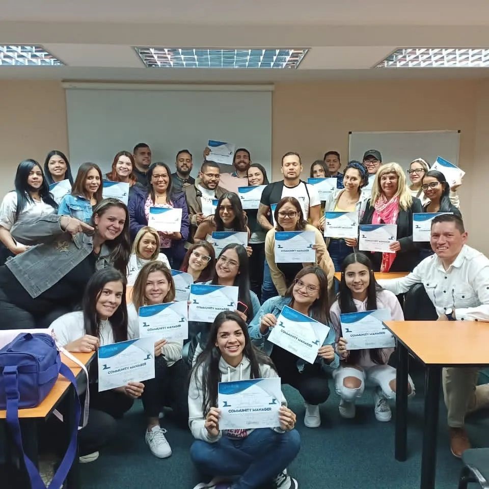 V4LD3RR4M4's tweet photo. Nunca dejen de aprender https://t.co/QL7Q3moGbw