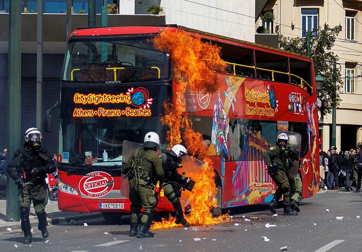 a first-person english-language account of the ongoing greek uprising following the Feb 28 train collision. part one
bentley.noblogs.org/post/2023/03/1…