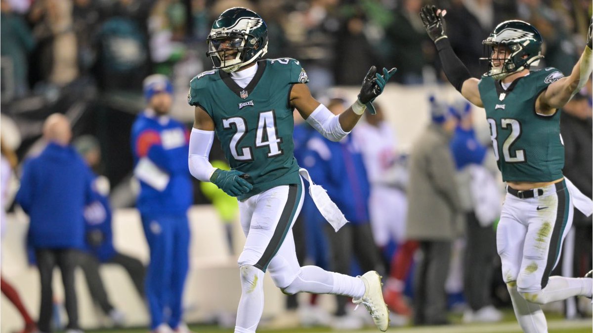 Bradberry on re-signing with the #Eagles:

“I went back because of the familiarity with the coaching staff, because I love the city and playing for the Eagles…yes, there were other teams that offered me more, but I feel like Philly fit meet me the best."