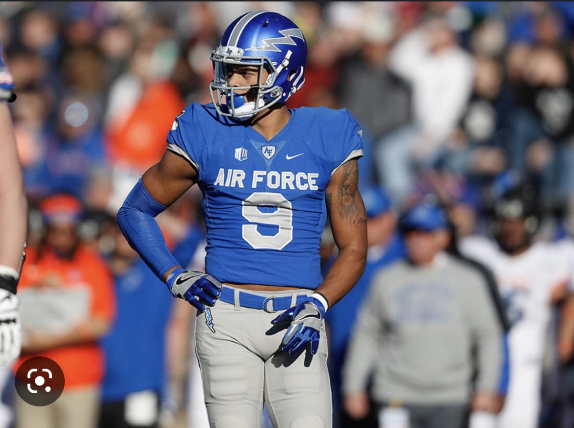 Elijah_mason2's tweet photo. After a great conversation with Coach Tim Horton, I’d like to announce that I’ve been blessed to receive an offer from The Air Force Academy @CoachTimHorton @FaithWorksLC @SportsEpiscopal @DannyWest247 @on3 @247recruiting @ArRecruitingGuy 
#dontputlimitationsonGod https://t.co/moF1xnAxME