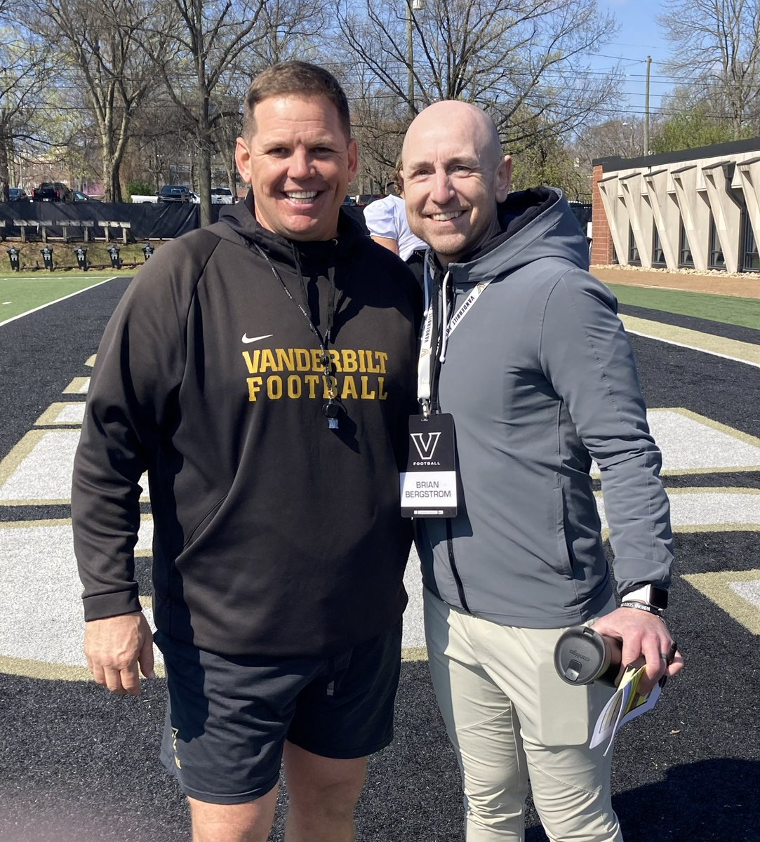 @WinonaStateATH Nation:  Great to get @Coach_Bergy to Nashville with his family last week for some @VandyFootball!  #WarriorFamily #ComeHomeWithIt 💯🟣⚪️⚔️⚫️🟡⚓️