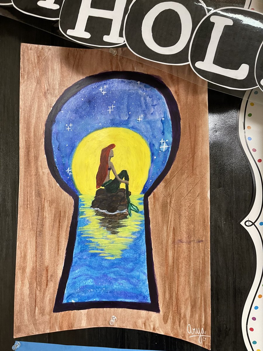 MissDressel's tweet photo. HHMS artists created drawings through a keyhole! https://t.co/gCN0LKHIIY