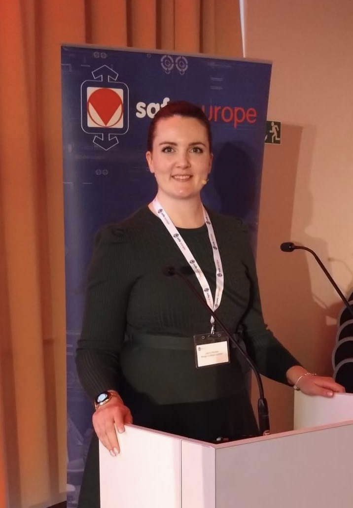 LauraHoutenPT's tweet photo. Thank you to the SAFE Association for inviting me to speak at their conference in Hamburg today. It seems a long time ago now that I finished my MSc, but I’m still very grateful to them for being nominated student of the year 2021 😊👩🏻‍🎓🚀 #spaceresearch #MSc https://t.co/hj0TyUAhsM