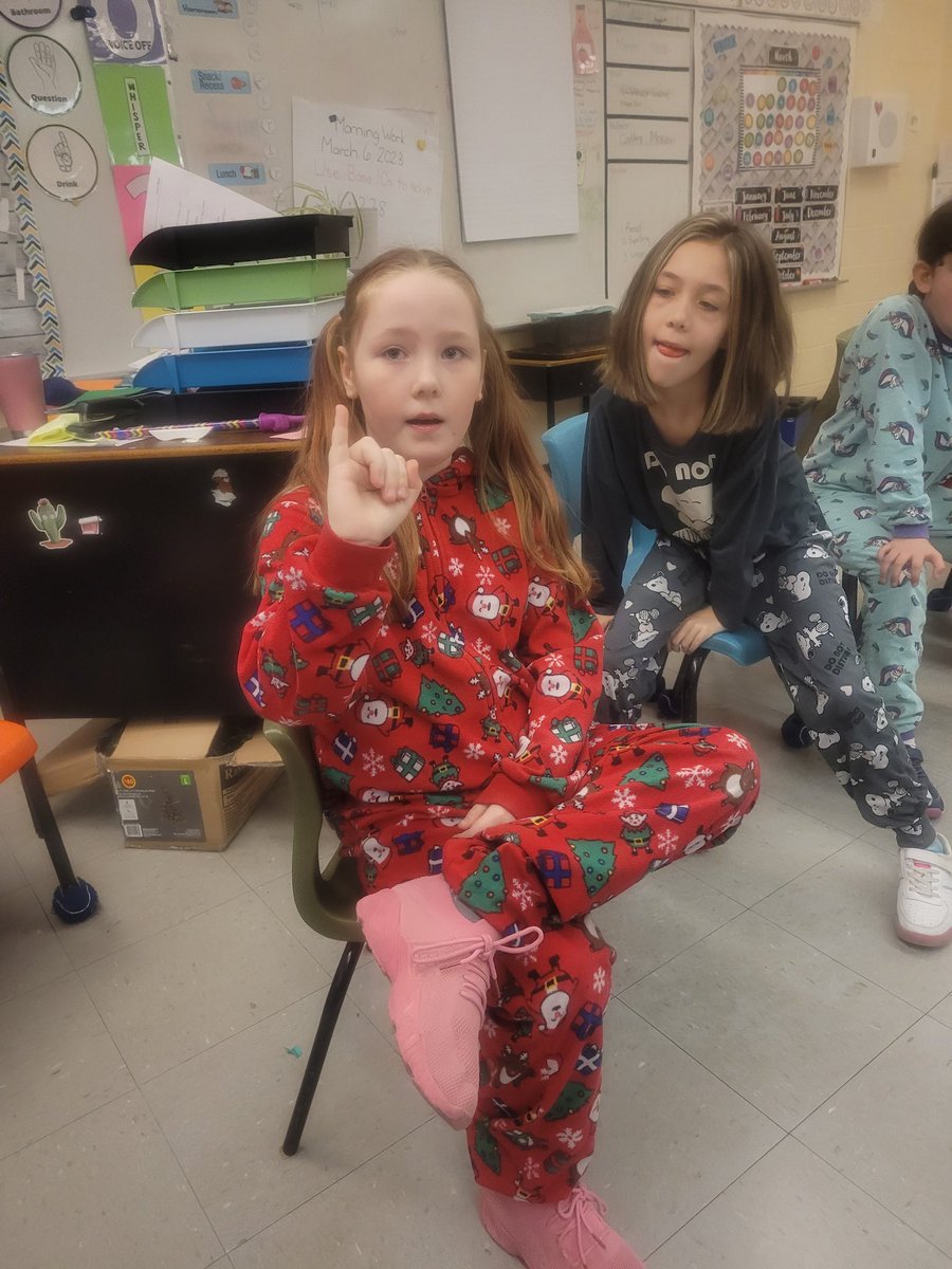 We had a blast on Deep Learning day! Here are a few students showing everyone how to spell their names using ASL.