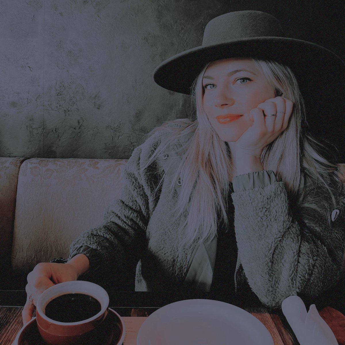 heartfglass's tweet photo. ㅤㅤㅤㅤㅤ
ㅤㅤㅤㅤㅤ
ㅤㅤㅤㅤㅤ   ☕ . ١ 𝓒𝐨𝐟𝐟𝐞𝐞 𝐭𝐢𝐦𝐞 .

ᅟᅟᅟᅟᅟᅟᅟᅟᅟᅟᅟᅟ
ᅟᅟᅟ https://t.co/I5xSeyeBpp