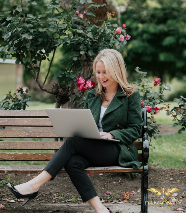 Dragonfly Global 📖

Dragonfly Global is a universal enterprise with a humanitarian purpose. It was founded by Michelle Macpherson in 2021 in response to the COVID-19 global pandemic and its effect on children and families. 

🔖 E-Book also available #dragonflyglobal 🌐