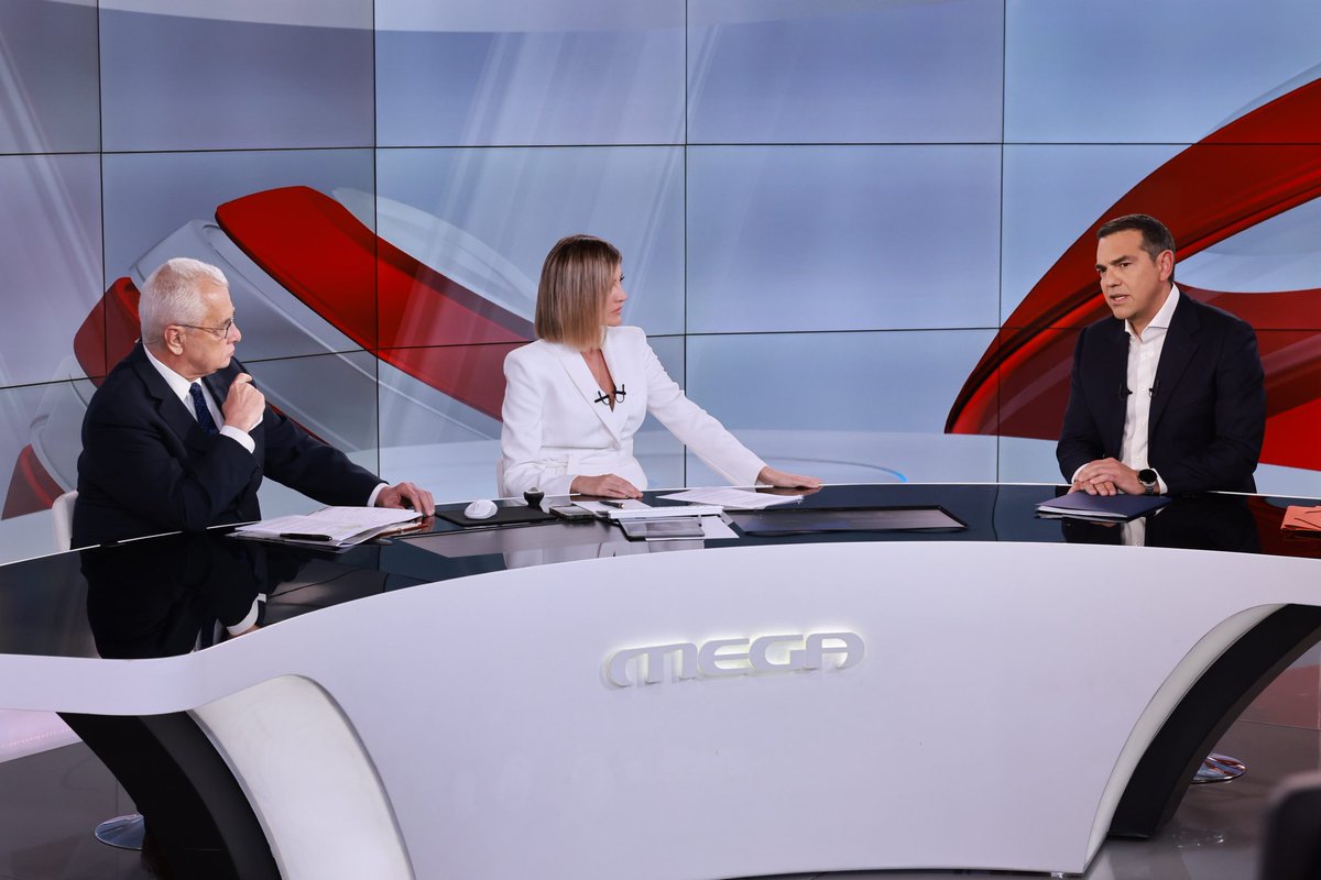 syriza_gr's tweet photo. .@atsipras: Αυτό το ρουσφετολογικό, αναποτελεσματικό Κράτος δεν το φτιάξαμε εμείς - Έχουμε όμως εμείς την ευθύνη να το διορθώσ��υμε
[Συνέντευξη του Προέδρου του ΣΥΡΙΖΑ-Προοδευτική Συμμαχία στο κεντρικό Δελτίο Ειδήσεων του Mega - https://t.co/uJx3h6AnYu] https://t.co/LgcGsedxf6