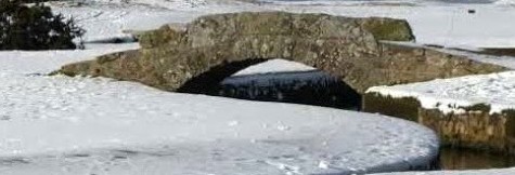 tourscotland's tweet photo. Tour #Scotland #Winter 4K travel video Blog of snow by the #Swilcan #Bridge, or #Swilken Bridge, which spans the Swilcan #Burn on visit and trip to the old golf course in #St #Andrews, #Fife. This is a famous small stone bridge https://t.co/T7M94SAUja https://t.co/3ew4irV1fg