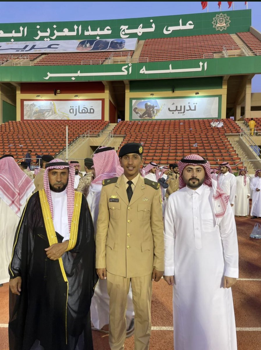 AlrowilyAl's tweet photo. #عشيرة_العلمة تبارك وتهنئ الملازم / احمد بن مرزوق ذياب القميليز العليمي بمناسبة تخرجه برتبة ملازم هذا المساء - الف الف الف مبروك 
#الروله #طريف #عنزه https://t.co/4jXfPJKHP5