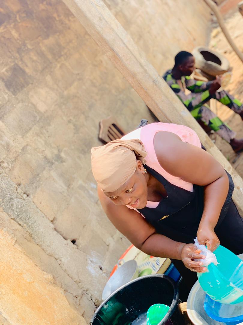 WidadMoussa's tweet photo. C'est petit à petit que l'oiseau fait son nid.
C'est pas grand chose, mais je les fais ☺️.
Vous pouvez passer pour manger à votre faim.
Suis ouverte de 7h-15h
Suis à Porto-Novo, dangbéklounon 100 m de l'université Gaza formation
On ne lâchera pas,
Nevers give up https://t.co/TQ0RjjfN9x
