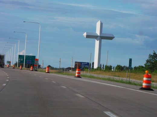 10 most out of pocket things I saw on #route70. (4/10) 

4. @effinghamil - What's up this, dawg? Like this doesn't even look like a cross. It looks more like some kinda futuristic space racism. Don't ask me why. It just does. 3 outta 10 pockets