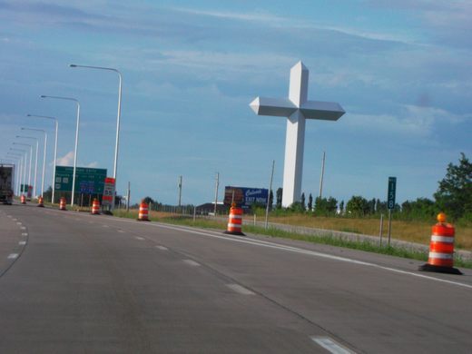 IAmNotRowanA's tweet photo. 10 most out of pocket things I saw on #route70. (4/10) 

4. @effinghamil - What's up this, dawg? Like this doesn't even look like a cross. It looks more like some kinda futuristic space racism. Don't ask me why. It just does. 3 outta 10 pockets https://t.co/U2TWm05s6Q