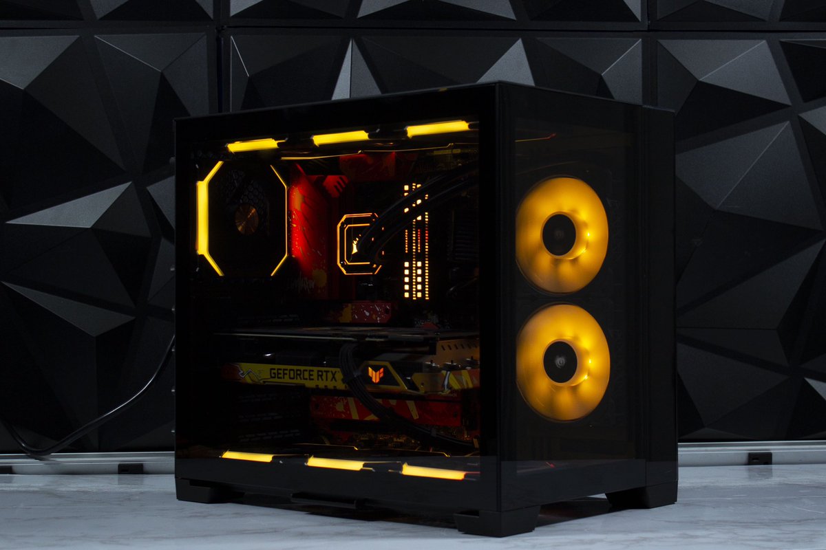 which one are you gamin’ with? 🤔💜💛