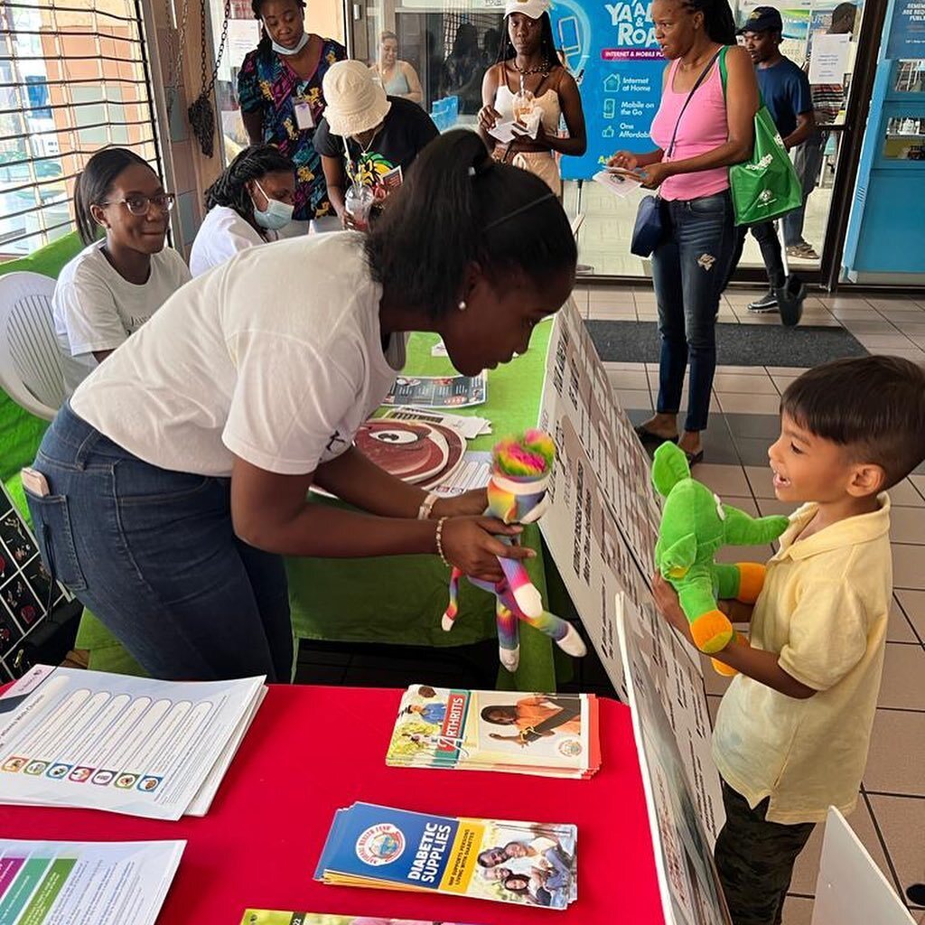FightLupusJa's tweet photo. Nephrologists Dr. Lori Ann Fisher, Dr. Racquel Lowe-Jones, Dr. Maolynne Miller and staff from the University Hospital of the West Indies  Renal Unit were at Sovereign Centre promoting Kidney health awareness at a Kidney week event last Saturday. 
#kidney… https://t.co/O0jF9ZG56D https://t.co/NLo0D3s5sA