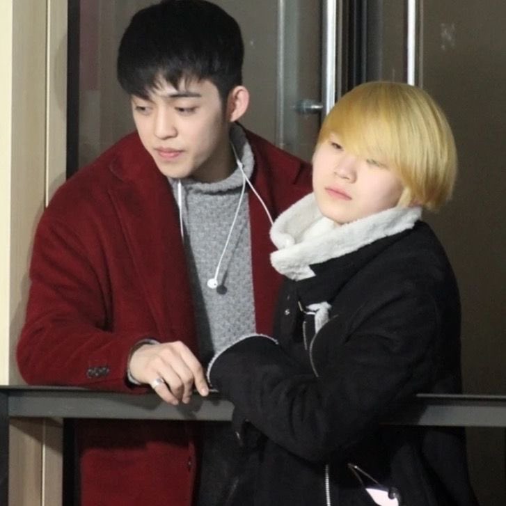 choidaddu's tweet photo. The longest friendship in Seventeen and the og parentals that got married in October 2013 ㅋㅋ

Happy 14 years of friendship jicheol!  🍒🍑 https://t.co/gGXmn800Ya