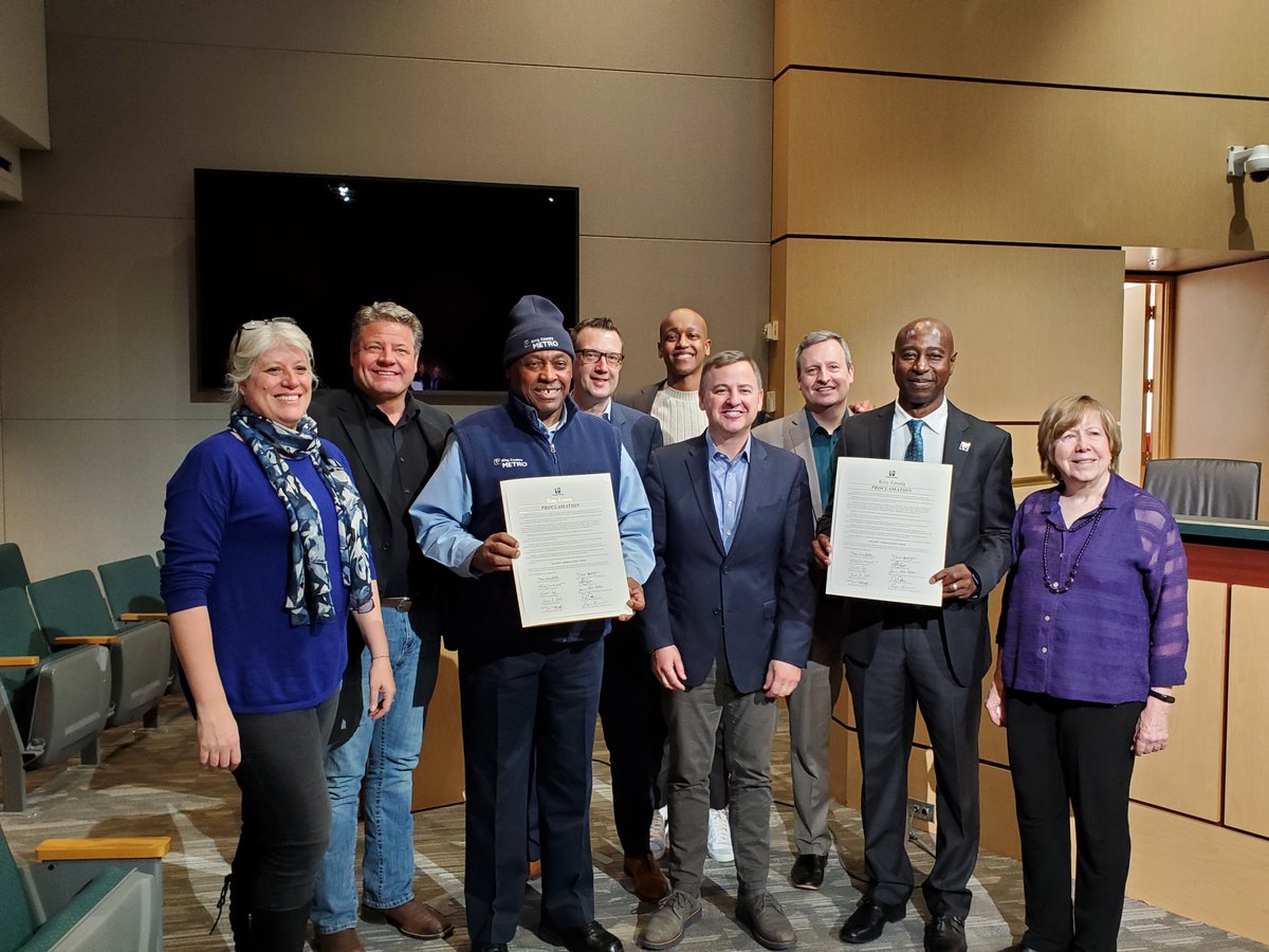 KingCountyMetro's tweet photo. Interim Dept. General Manager Ernest Kandilige and 2021 Operator of the Year Terry Moon received the proclamation from the @KCCouncil and @kcexec declaring March 12-18 Transit Appreciation Week in King County! #ThanksMetro https://t.co/6kUHz4D7ox