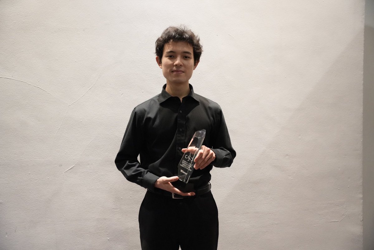 conductorscomp's tweet photo. 🥁🥁🥁 AND THE WINNER IS… 🥁🥁🥁

Euan Shields! 

Huge congratulations - we can’t wait to work with you over the next three years! 🎉

Big well done to all our finalists - what a night! 

📸 Alex Burns, The Hallé https://t.co/ErRJNju9yV