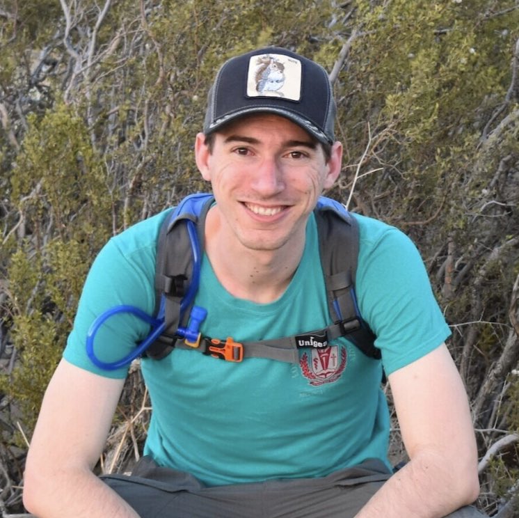 Congratulations Dylan Klure @DearingLab @UUtah recipient of the Outstanding Graduate Student Award from @uofu_science “I have deep interest in desert animals and understanding what adaptations facilitate their persistence in some of the harshest environments on Earth”